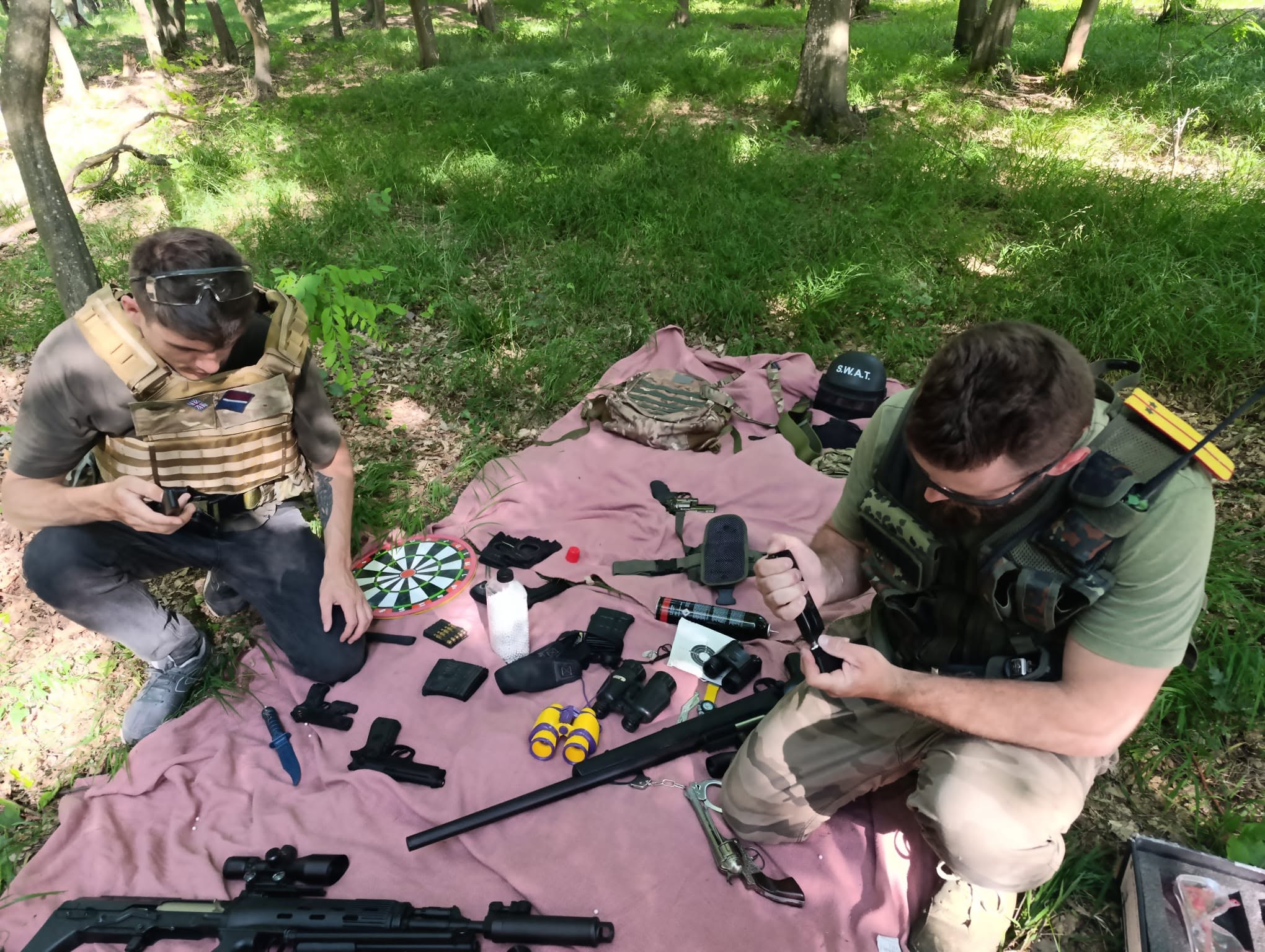 Pregătiri – fotografia 1, Hawk Unit Airsoft
