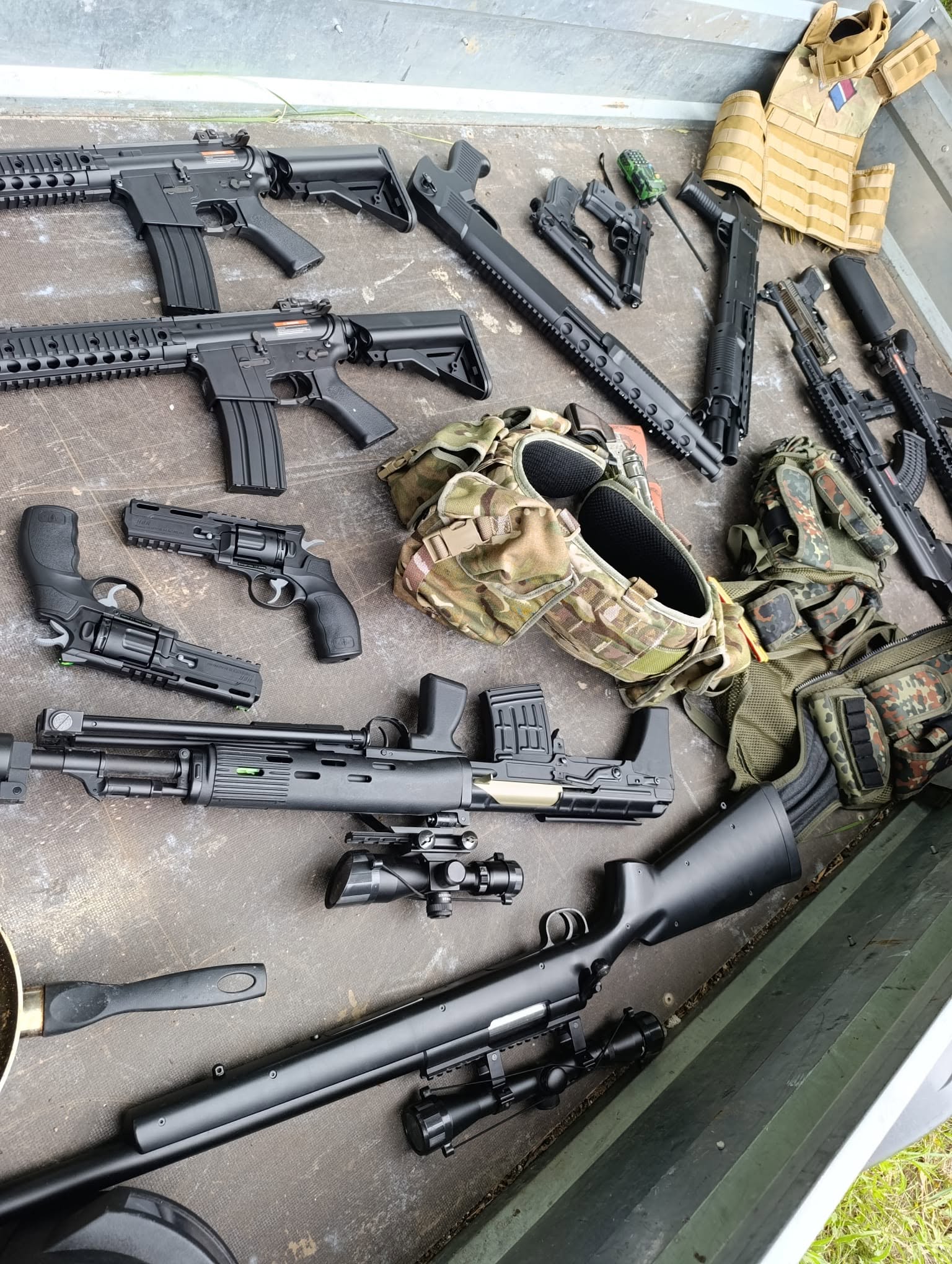 Arme – fotografia 1, Hawk Unit Airsoft